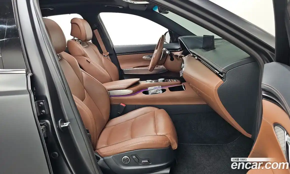 Genesis GV70 2021 2.5 автомат (гидро), фото 17