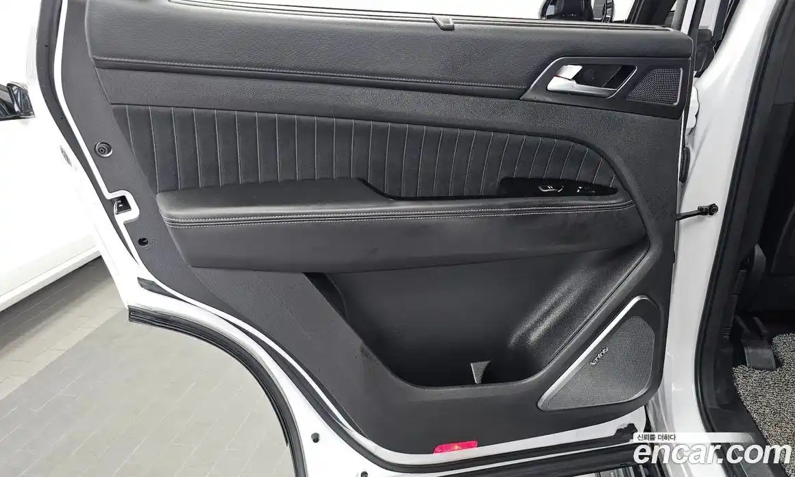 SsangYong Rexton 2023 2.2 автомат (гидро), фото 15