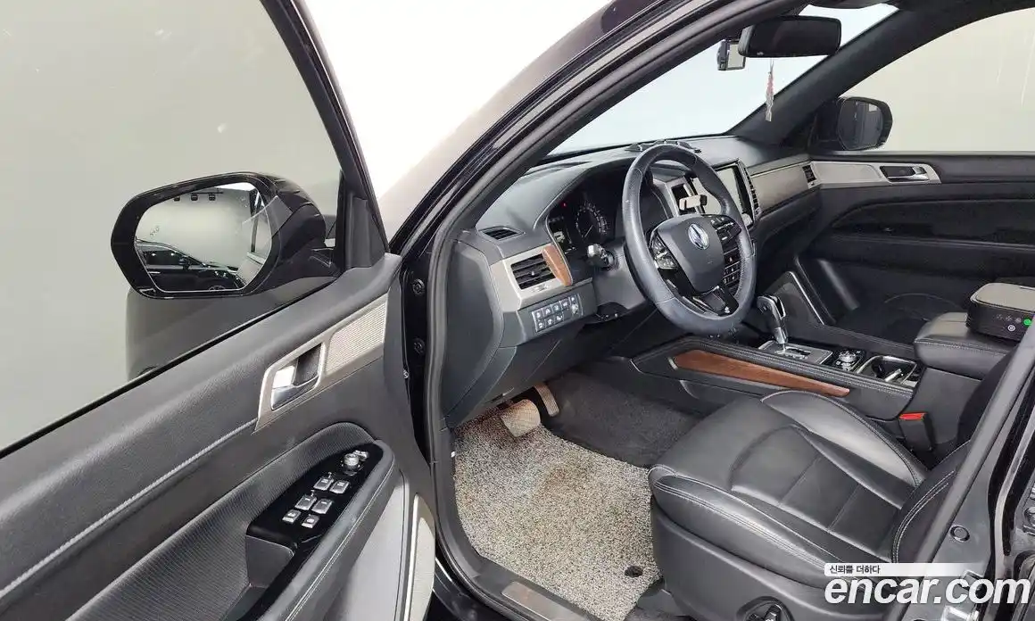 SsangYong Rexton 2018 2.2 автомат (гидро), фото 13