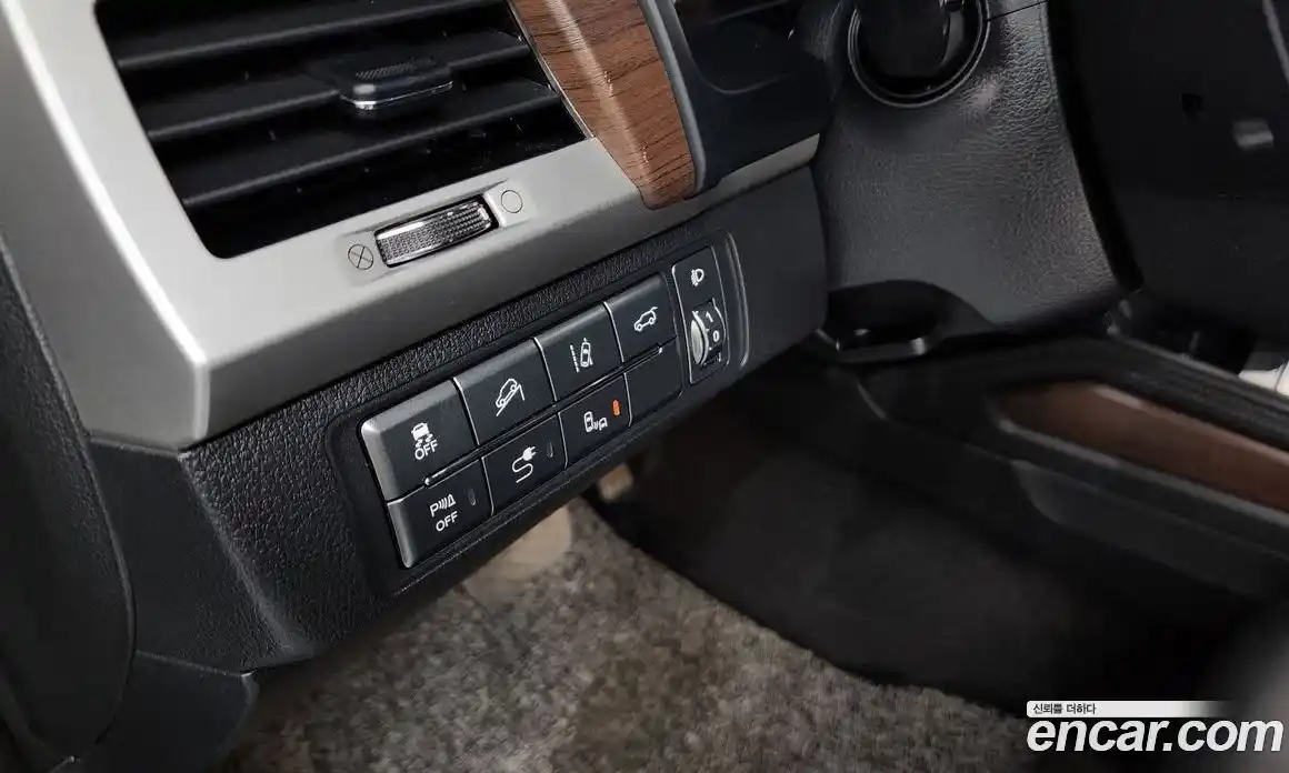 SsangYong Rexton 2018 2.2 автомат (гидро), фото 26