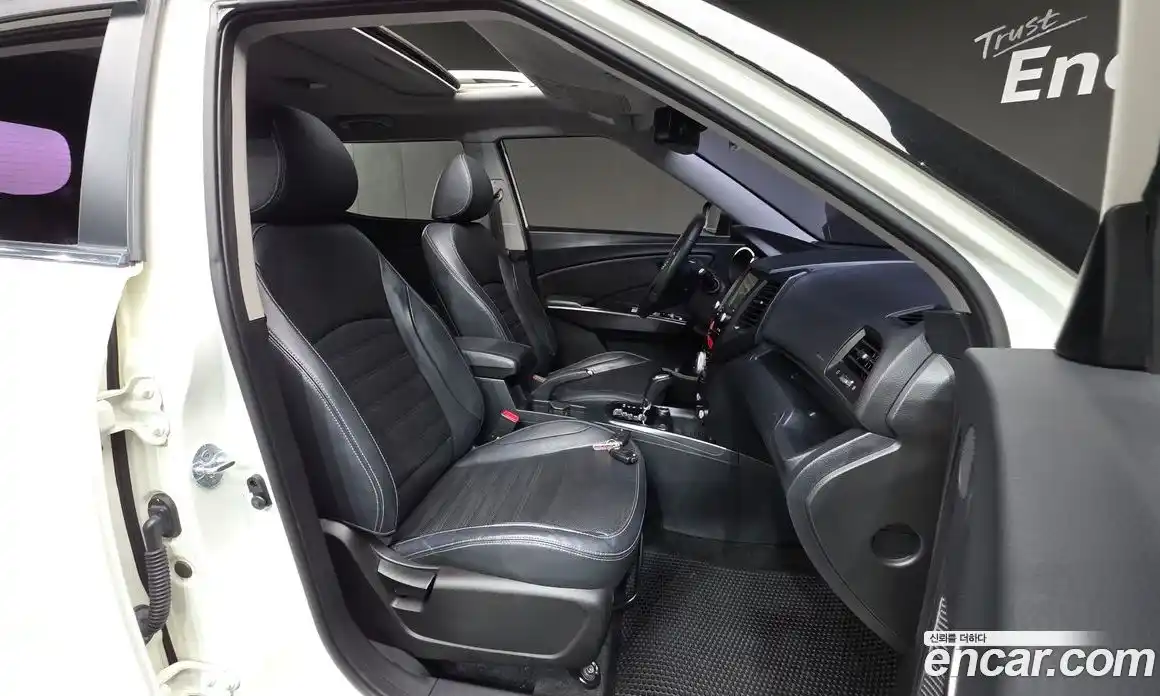 SsangYong TIBOLI 2016 1.6 автомат (гидро), фото 13