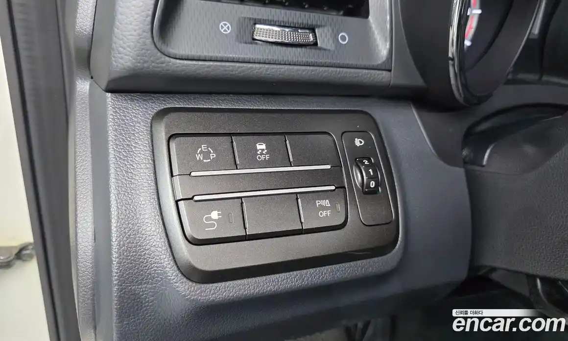 SsangYong TIBOLI 2016 1.6 автомат (гидро), фото 19
