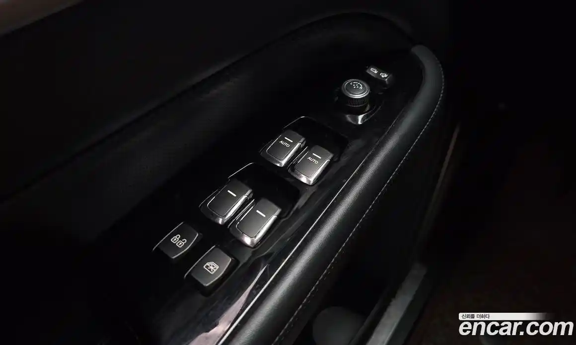 SsangYong Rexton 2017 2.2 автомат (гидро), фото 17
