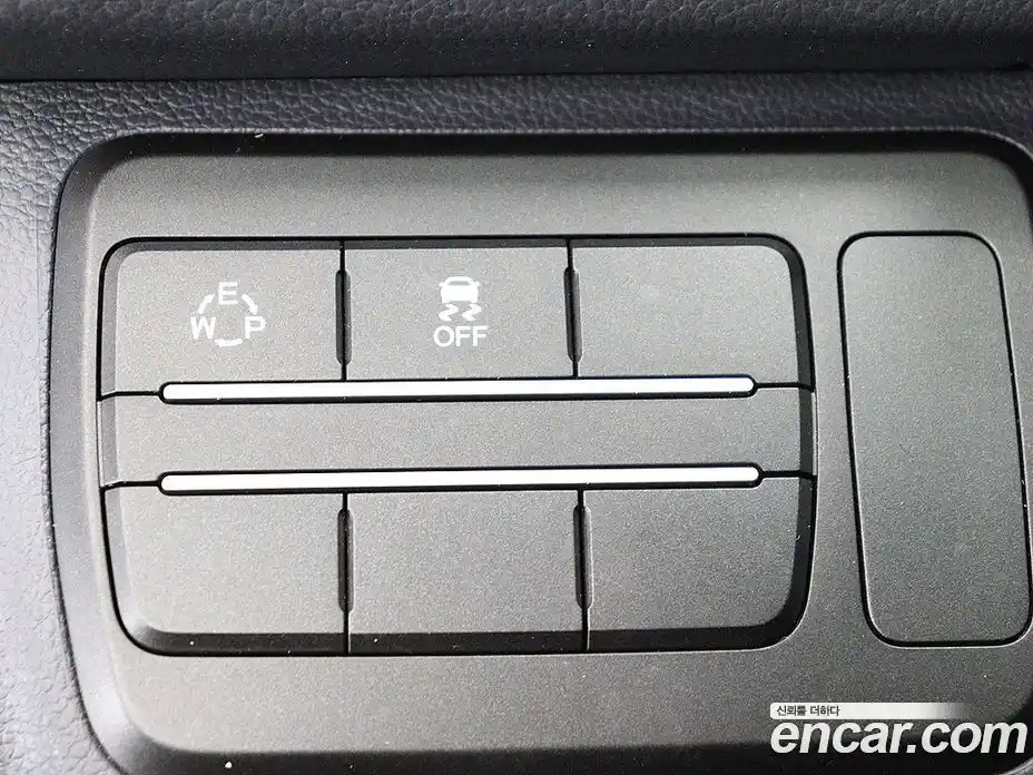 SsangYong TIBOLI 2015 1.6 автомат (гидро), фото 12
