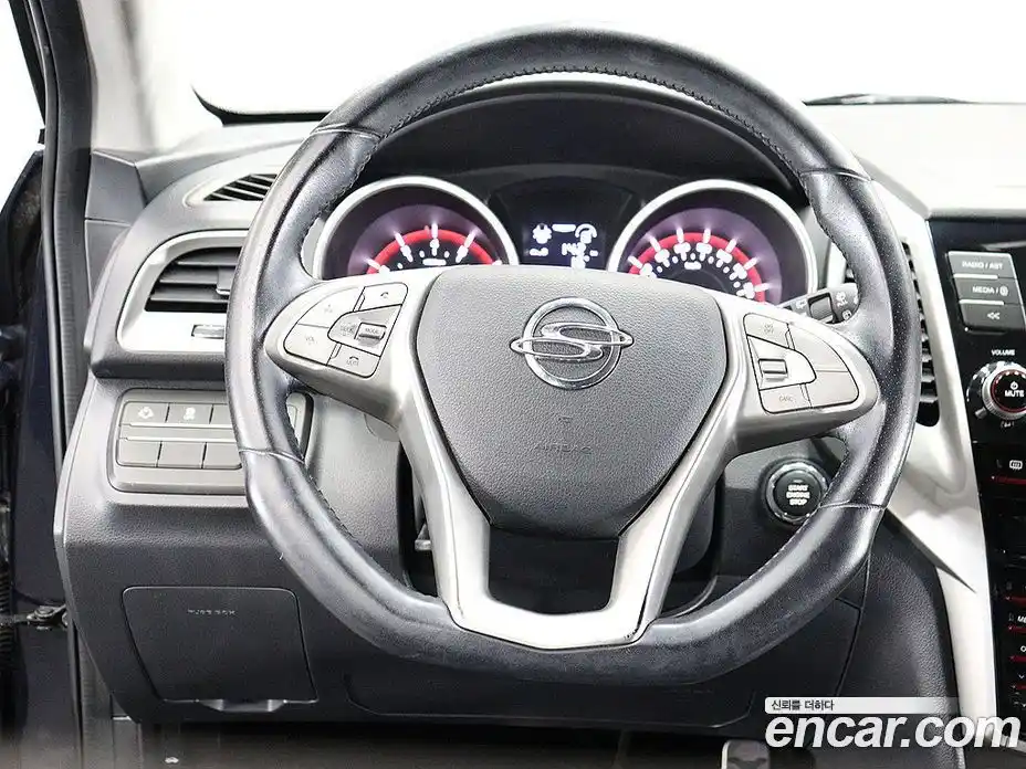 SsangYong TIBOLI 2015 1.6 автомат (гидро), фото 16