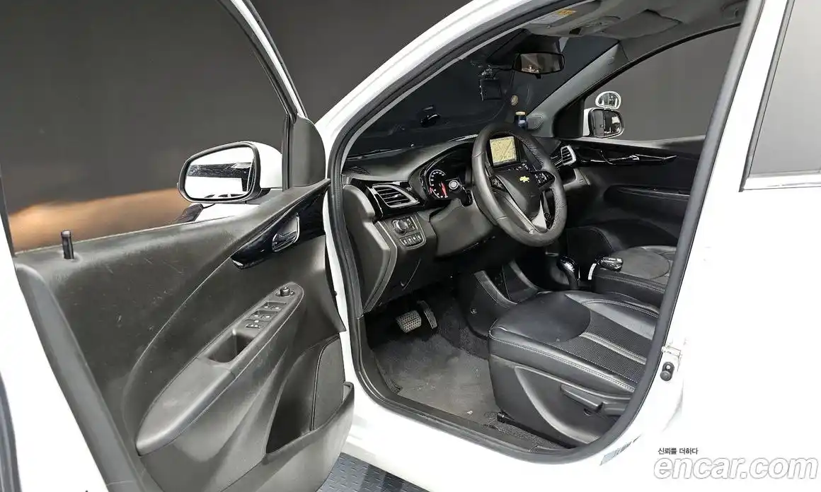 Chevrolet Spark 2019 1.0 автомат (гидро), фото 10
