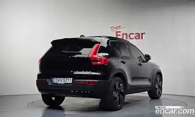 Volvo XC40 2024 2.0 автомат (гидро), миниатюра 2