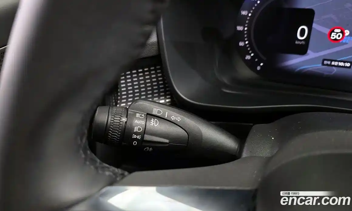 Volvo XC40 2024 2.0 автомат (гидро), фото 24
