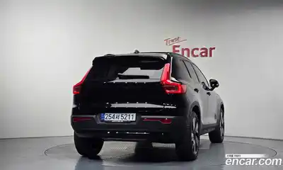 Volvo XC40 2024 2.0 автомат (гидро), миниатюра 4