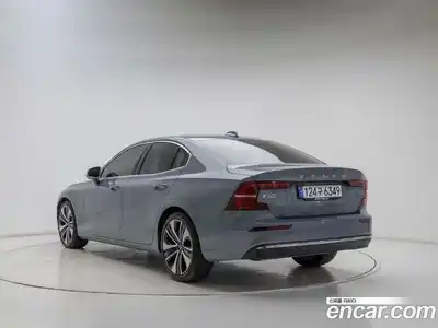 Volvo S60 2023 2.0 автомат (гидро), миниатюра 4