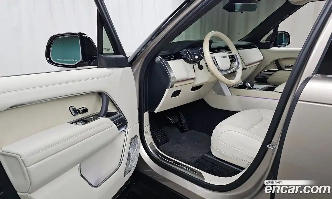 Land Rover Range Rover 2024 4.4 автомат (гидро), фото 13