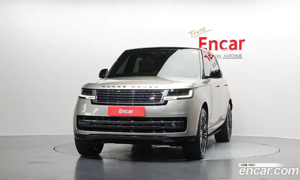 Land Rover Range Rover 2024 4.4 автомат (гидро), фото 3