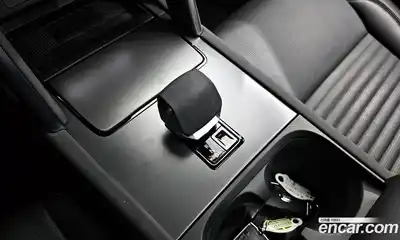 Land Rover Discovery Sport 2025 2.0 автомат (гидро), миниатюра 9