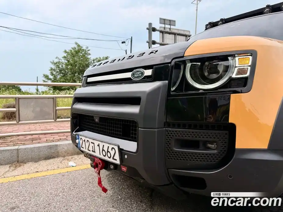 Land Rover Defender 2021 3.0 автомат (гидро), фото 17