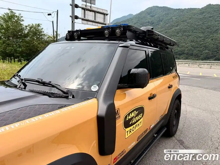 Land Rover Defender 2021 3.0 автомат (гидро), фото 18
