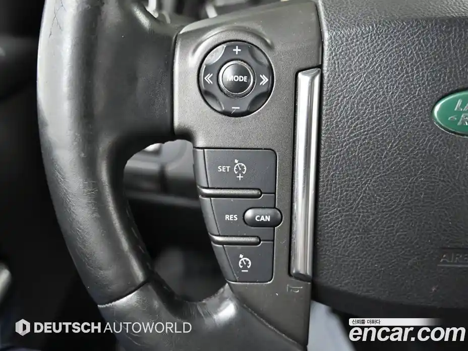 Land Rover Discovery 2011 3.0 автомат (гидро), фото 17