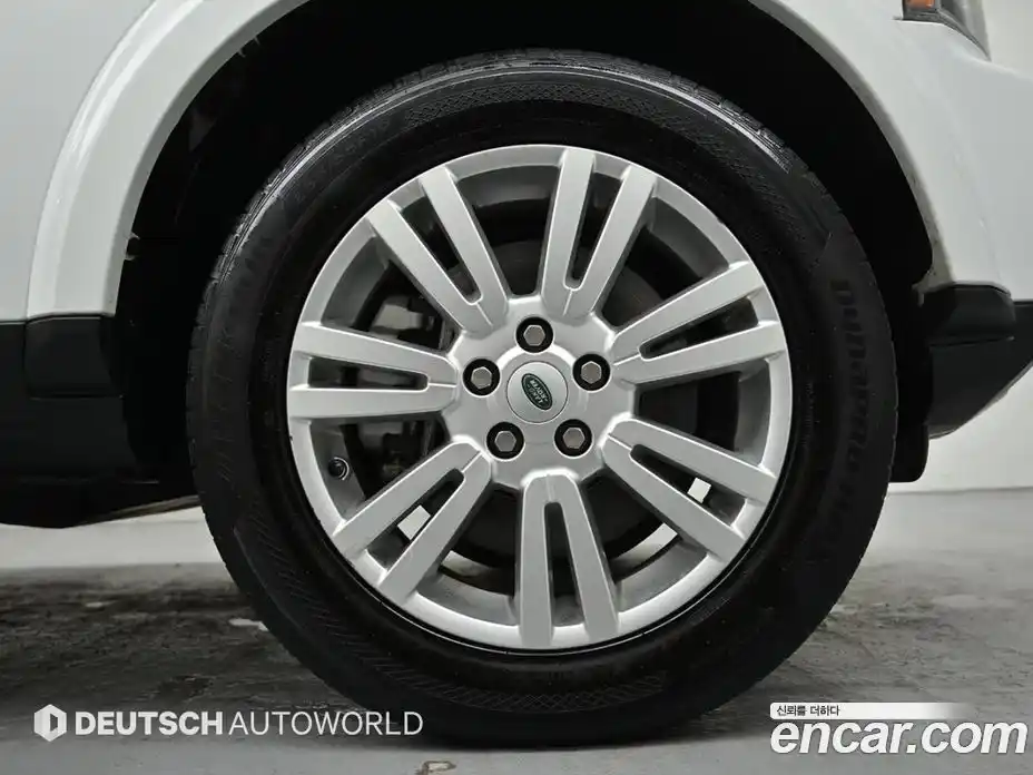Land Rover Discovery 2011 3.0 автомат (гидро), фото 5