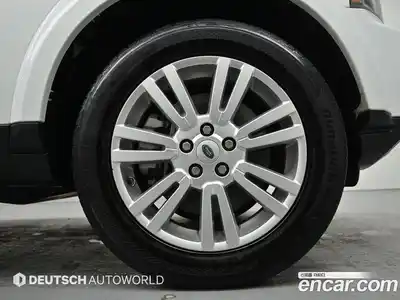 Land Rover Discovery 2011 3.0 автомат (гидро), миниатюра 5