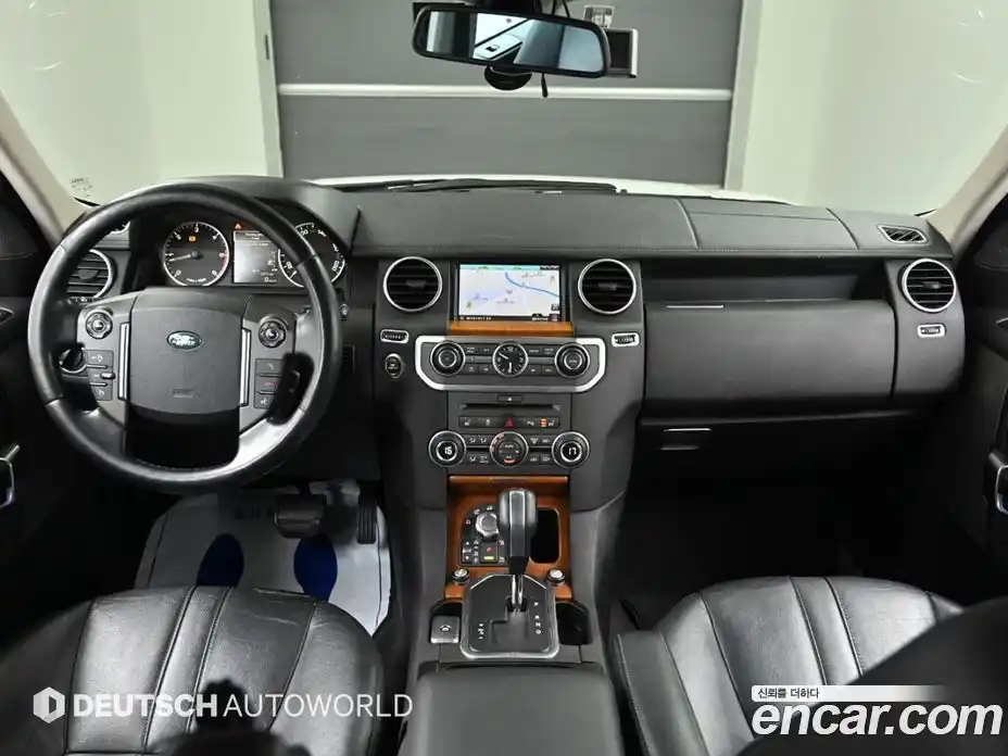 Land Rover Discovery 2011 3.0 автомат (гидро), фото 7