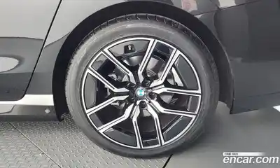 BMW 7 серия 2025 3.0 автомат (гидро), миниатюра 7