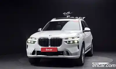 BMW X7 2025 3.0 автомат (гидро), миниатюра 2
