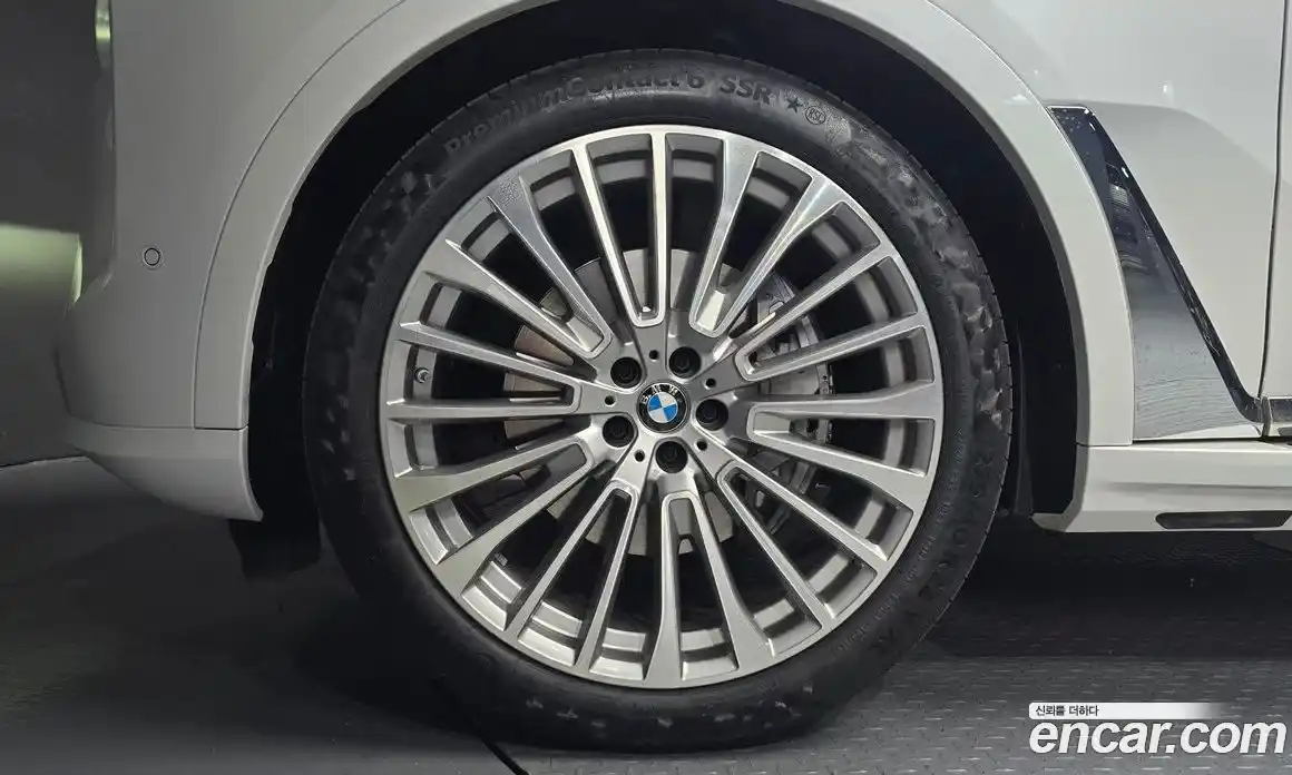 BMW X7 2025 3.0 автомат (гидро), фото 4