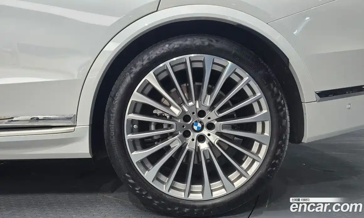 BMW X7 2025 3.0 автомат (гидро), фото 6