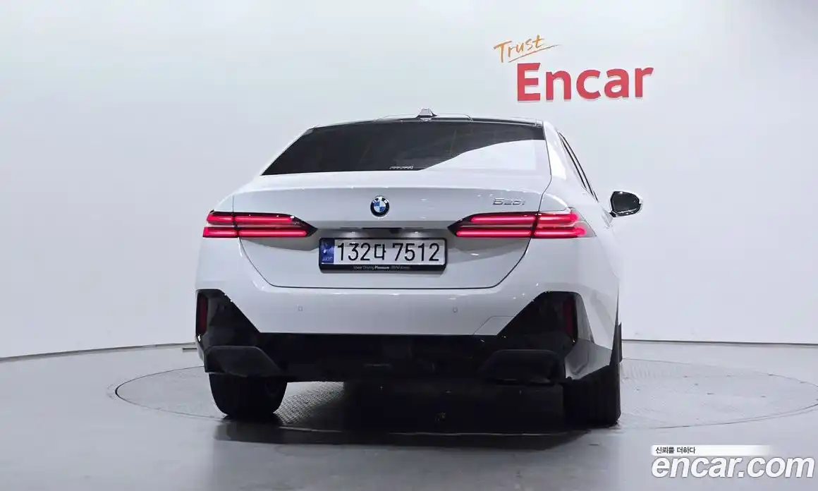 BMW 5 серия 2024 2.0 автомат (гидро), фото 4