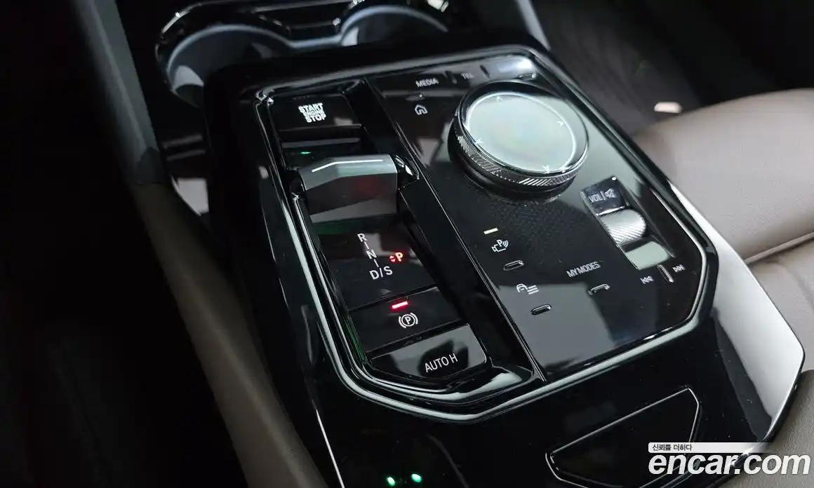 BMW 5 серия 2024 2.0 автомат (гидро), фото 12