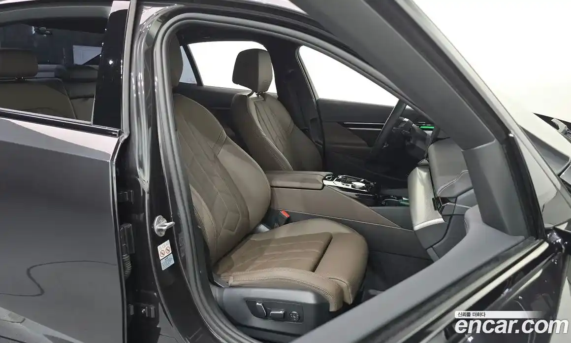BMW 5 серия 2024 2.0 автомат (гидро), фото 16