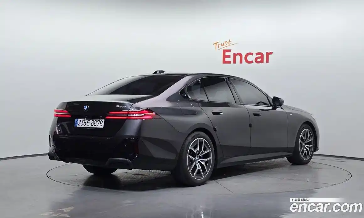 BMW 5 серия 2024 2.0 автомат (гидро), фото 2