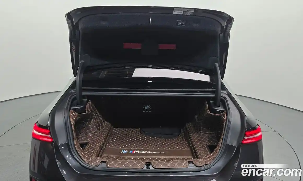 BMW 5 серия 2024 2.0 автомат (гидро), фото 24