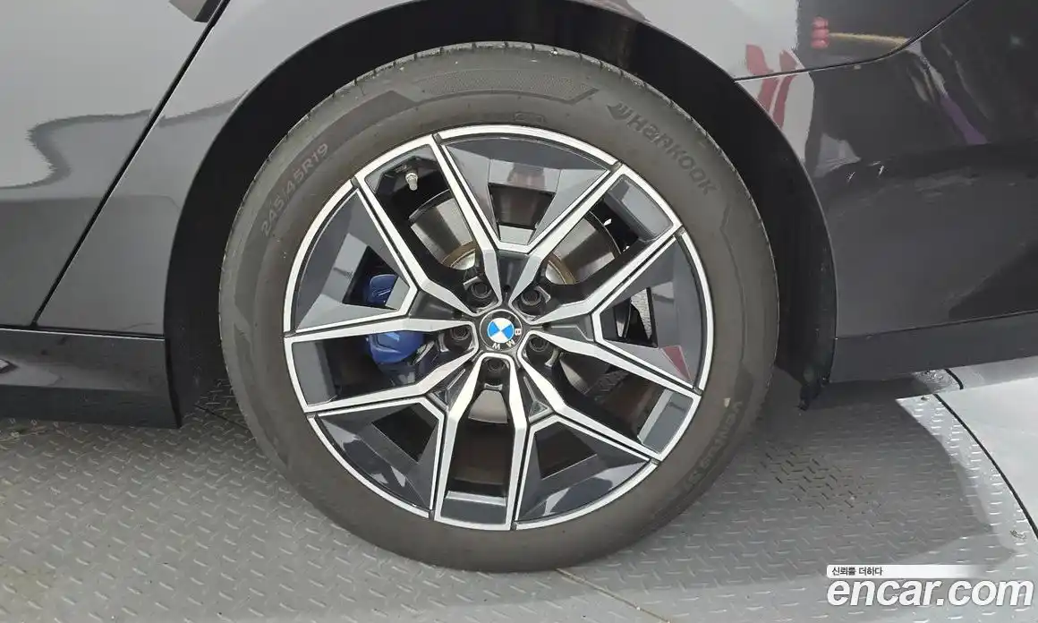 BMW 5 серия 2024 2.0 автомат (гидро), фото 7