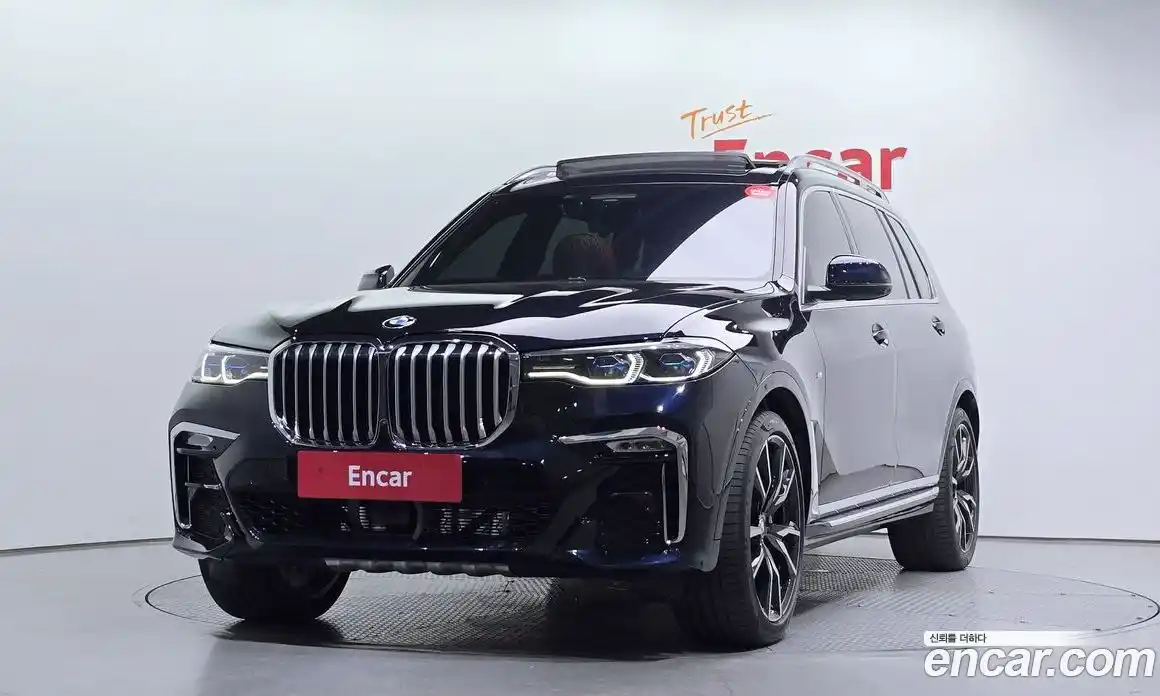 BMW X7 2022 3.0 автомат (гидро), фото 1