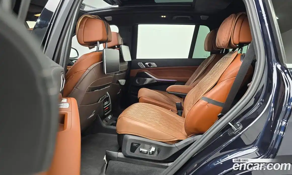 BMW X7 2022 3.0 автомат (гидро), фото 18
