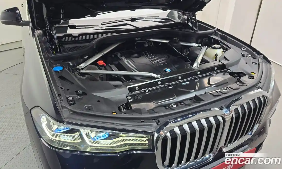 BMW X7 2022 3.0 автомат (гидро), фото 6
