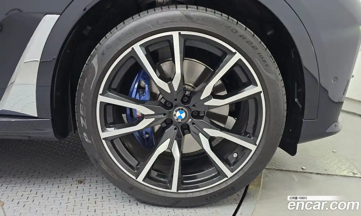 BMW X7 2022 3.0 автомат (гидро), фото 7