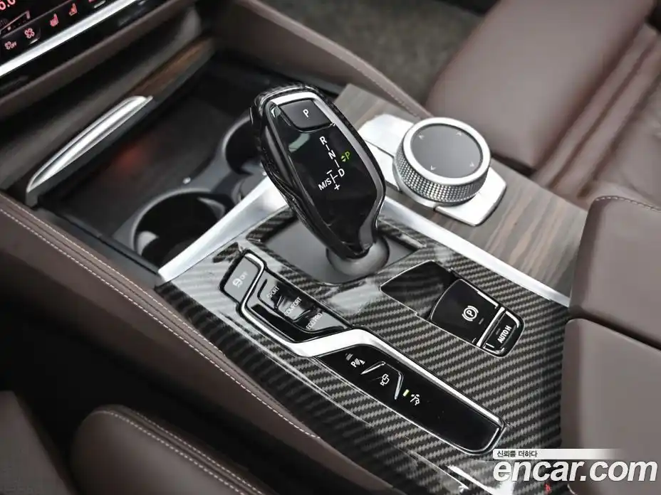 BMW 6 серия 2021 2.0 автомат (гидро), фото 9