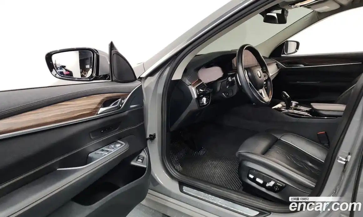 BMW 6 серия 2022 2.0 автомат (гидро), фото 13