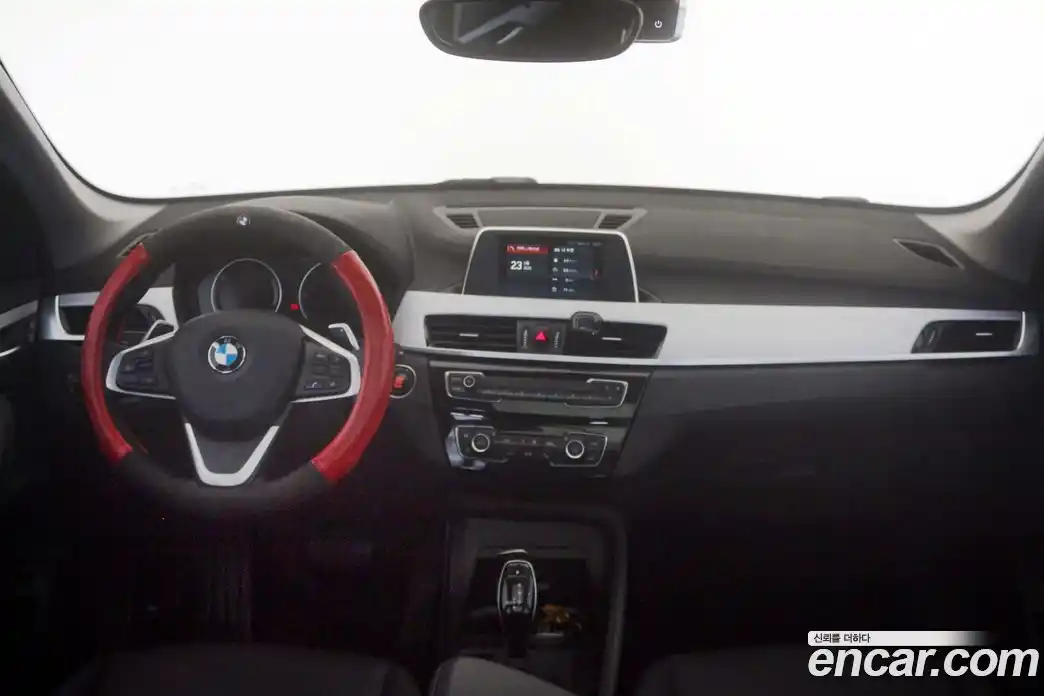 BMW X1 2019 2.0 автомат (гидро), фото 2