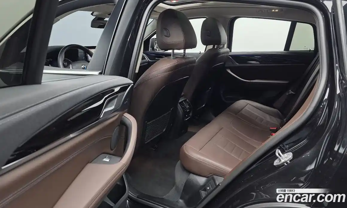 BMW X4 2023 2.0 автомат (гидро), фото 16