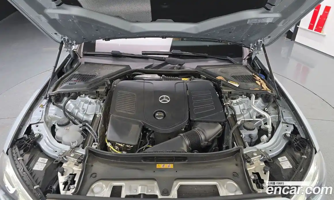 Mercedes-Benz E-Class 2025 2.0 автомат (гидро), фото 6