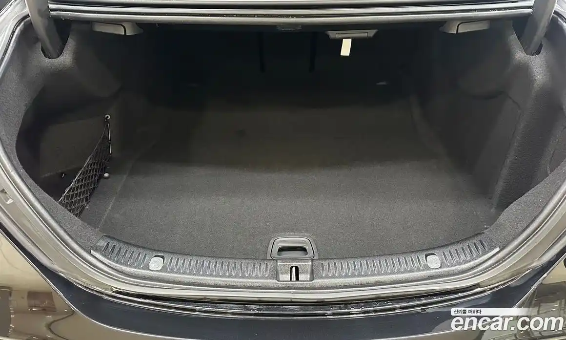 Mercedes-Benz E-Class 2023 2.0 автомат (гидро), фото 11