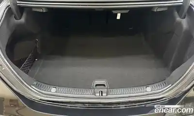 Mercedes-Benz E-Class 2023 2.0 автомат (гидро), миниатюра 11