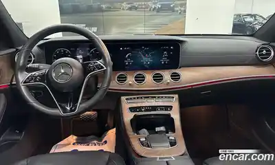 Mercedes-Benz E-Class 2023 2.0 автомат (гидро), миниатюра 7