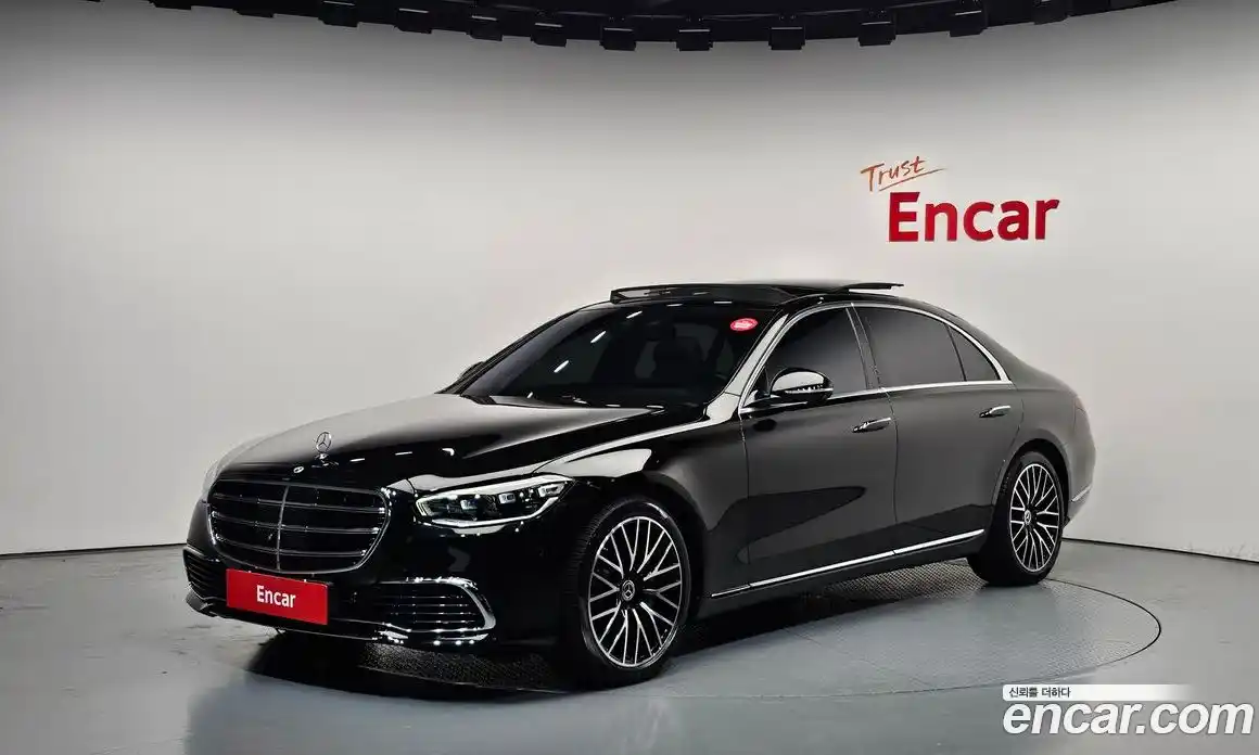 Mercedes-Benz S-Class 2022 4.0 автомат (гидро), фото 1