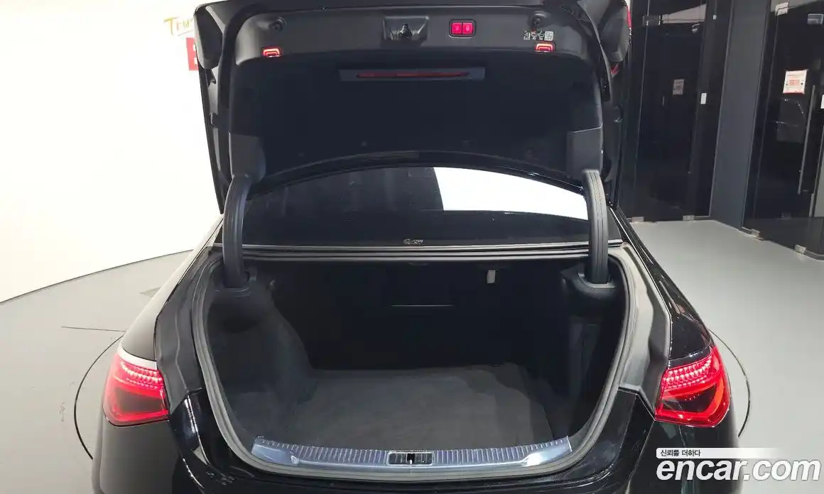 Mercedes-Benz S-Class 2022 4.0 автомат (гидро), фото 26