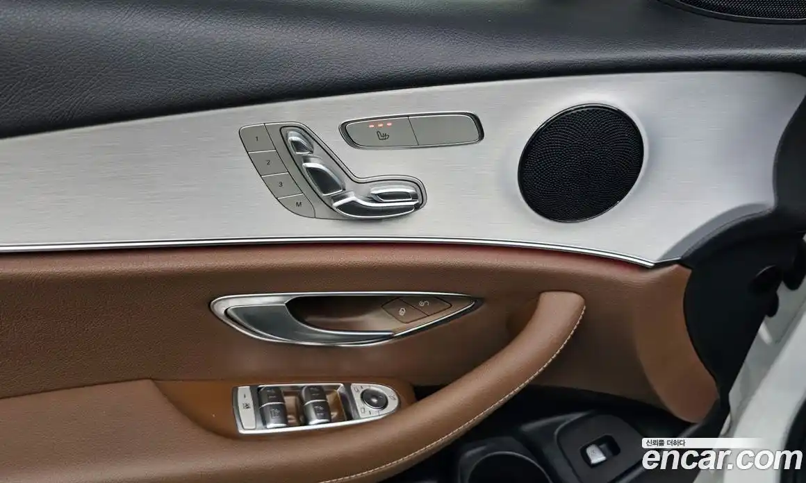 Mercedes-Benz E-Class 2021 2.0 автомат (гидро), фото 24