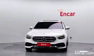 Mercedes-Benz E-Class 2021 2.0 автомат (гидро), миниатюра 3