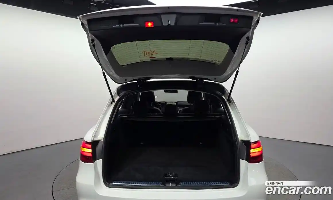 Mercedes-Benz GLC-Class 2019 2.0 гидро, фото 17 Mercedes-Benz GLC-Class 2019 2.0 гидро, фото 17